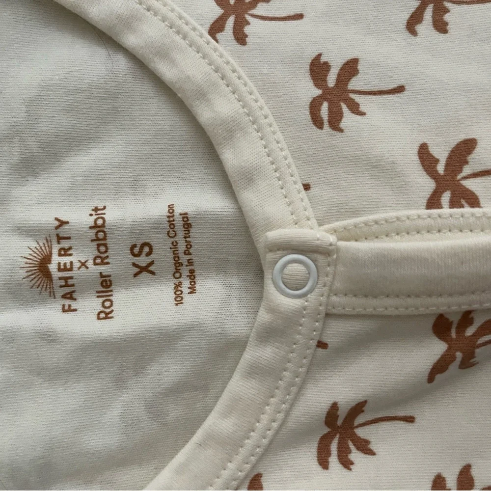 Roller Rabbit x Faherty pajamas set - Picture 2 of 4